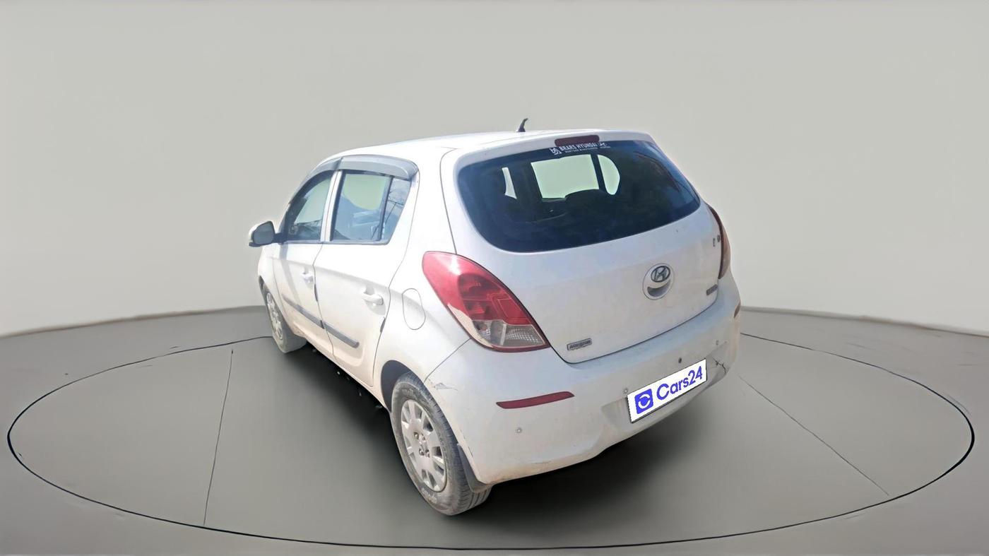 2013 Hyundai i20 MAGNA 1.4 CRDI, Diesel, Manual, 2,68,654 km, exterior