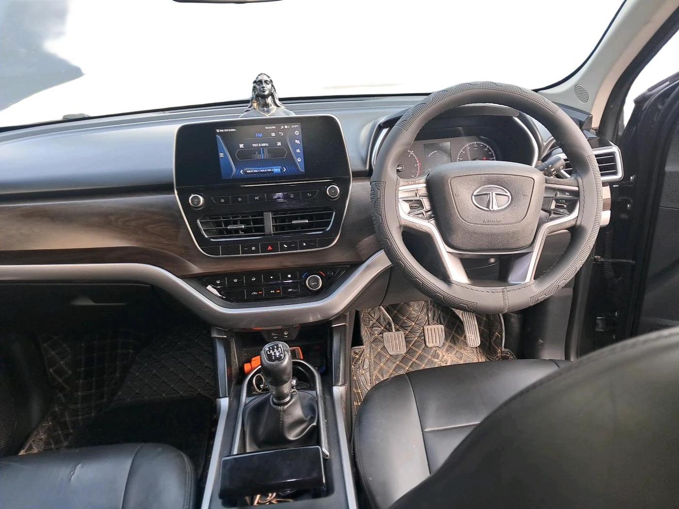 2021 Tata Harrier XT 2.0L KRYOTEC, Diesel, Manual, 91,652 km, interior