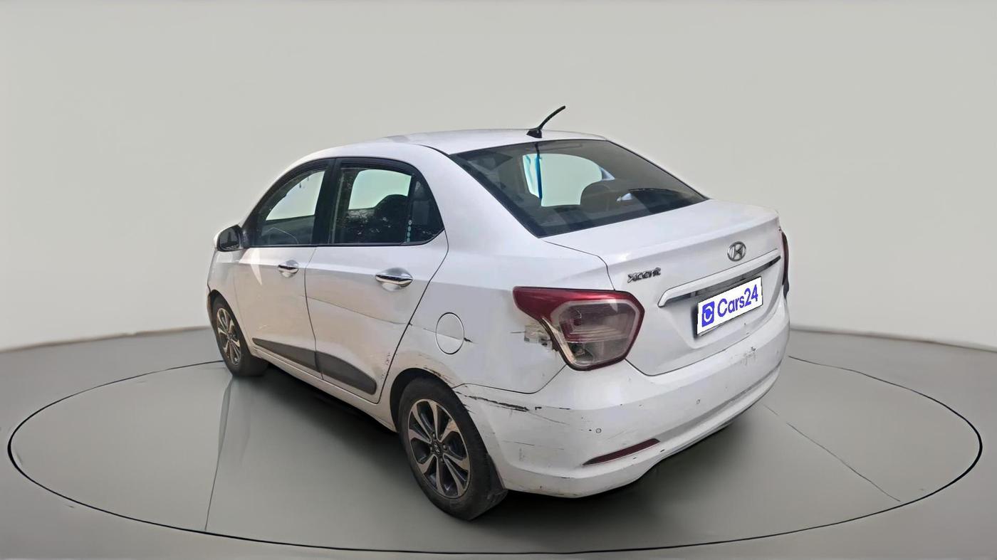 2014 Hyundai Xcent SX 1.2 (O), Petrol, Manual, 2,14,648 km, exterior