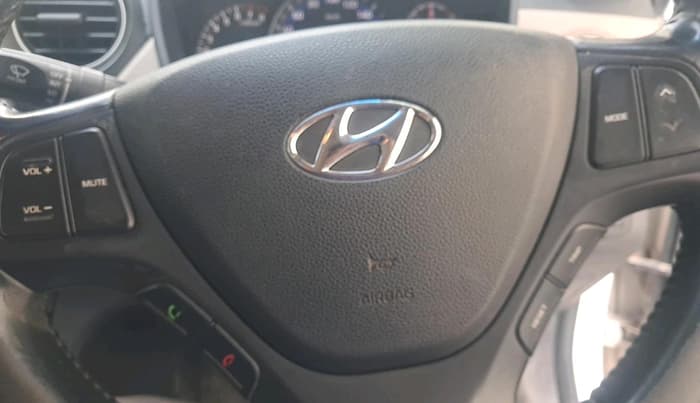 2014 Hyundai Xcent SX 1.2 (O), Petrol, Manual, 2,14,648 km, interior