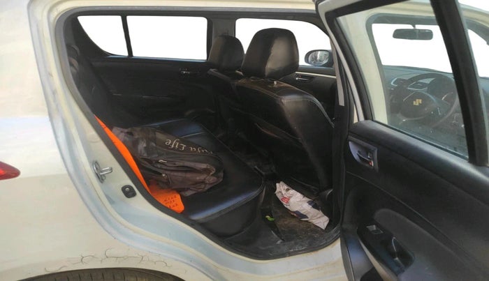 2011 Maruti Swift ZXI, Petrol, Manual, 1,17,339 km, interior