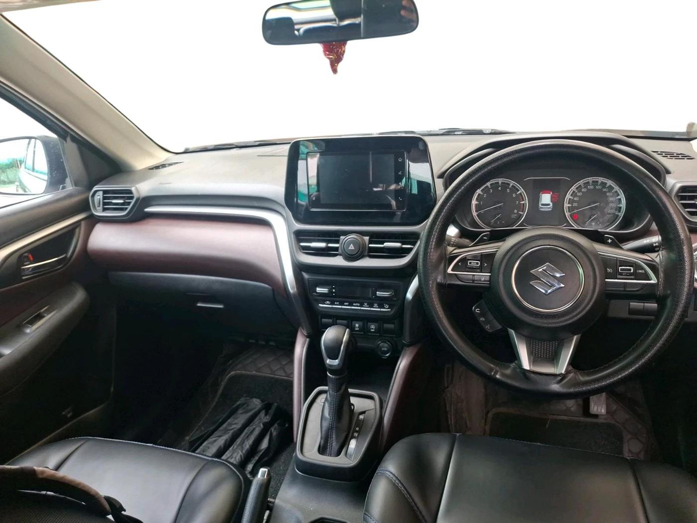 2024 Maruti Grand Vitara DELTA SMART HYBRID AT, Petrol, Automatic, 86,663 km, interior