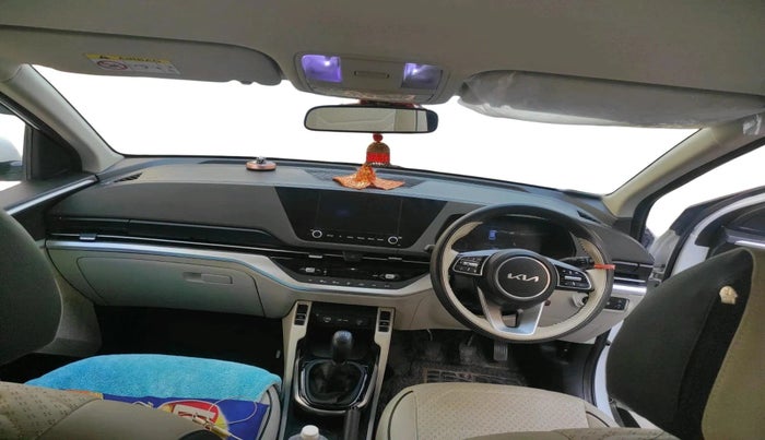 2022 KIA CARENS PRESTIGE PLUS 1.4 PETROL 7 STR, Petrol, Manual, 44,663 km, interior