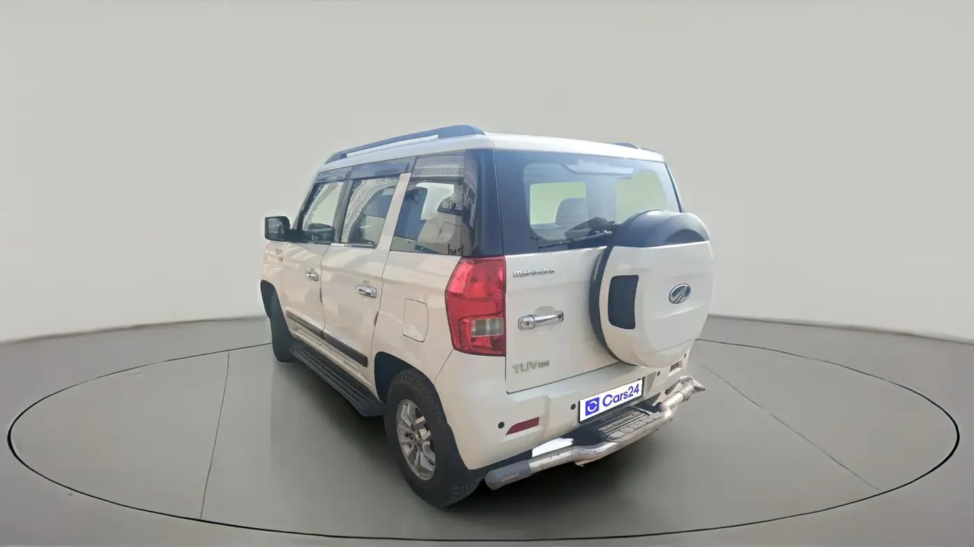 2017 Mahindra TUV300 T8, Diesel, Manual, 1,43,296 km, exterior