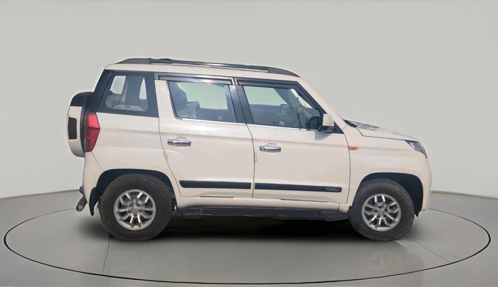2017 Mahindra TUV300 T8, Diesel, Manual, 1,43,296 km, exterior