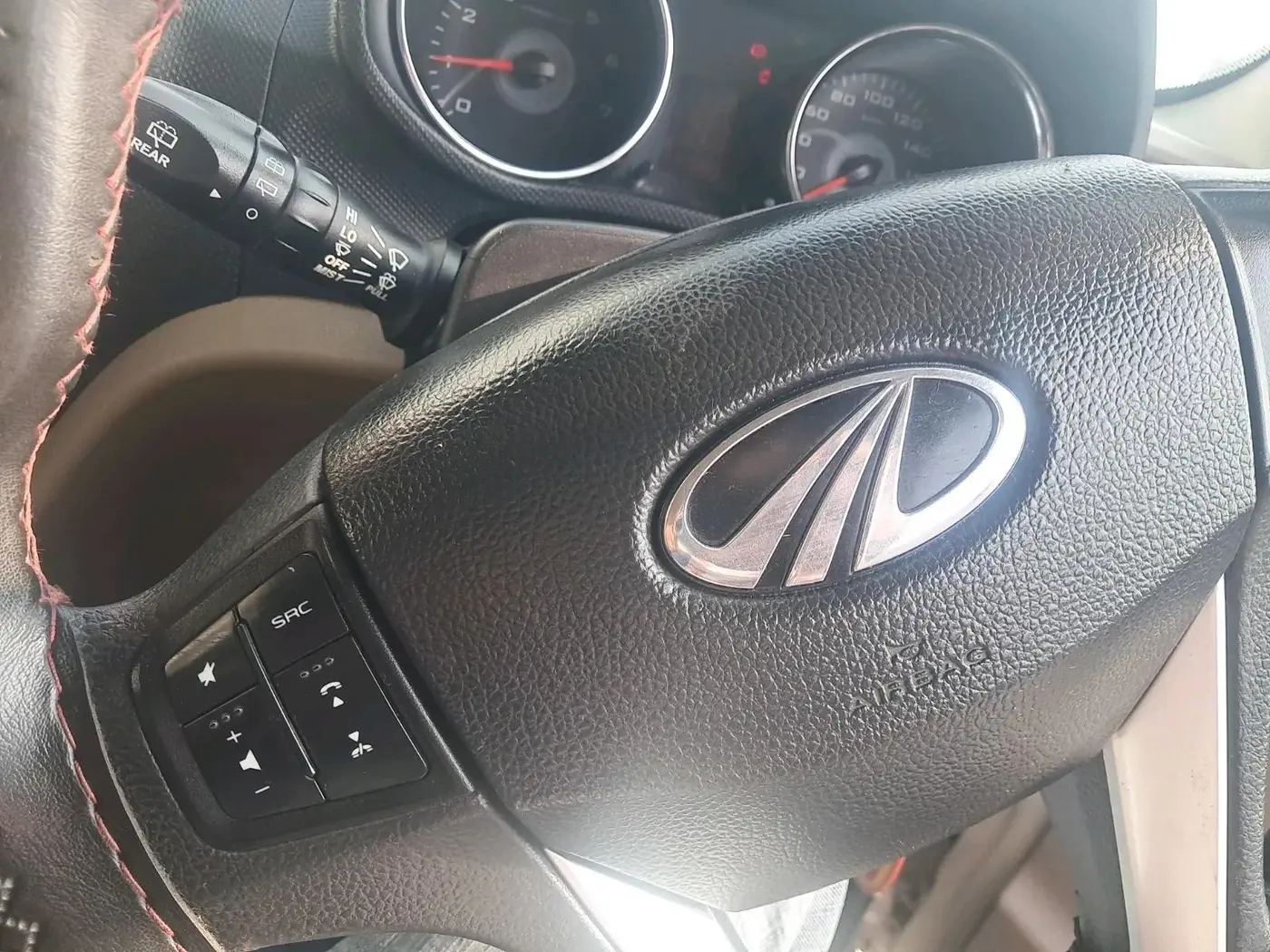 2017 Mahindra TUV300 T8, Diesel, Manual, 1,43,296 km, interior