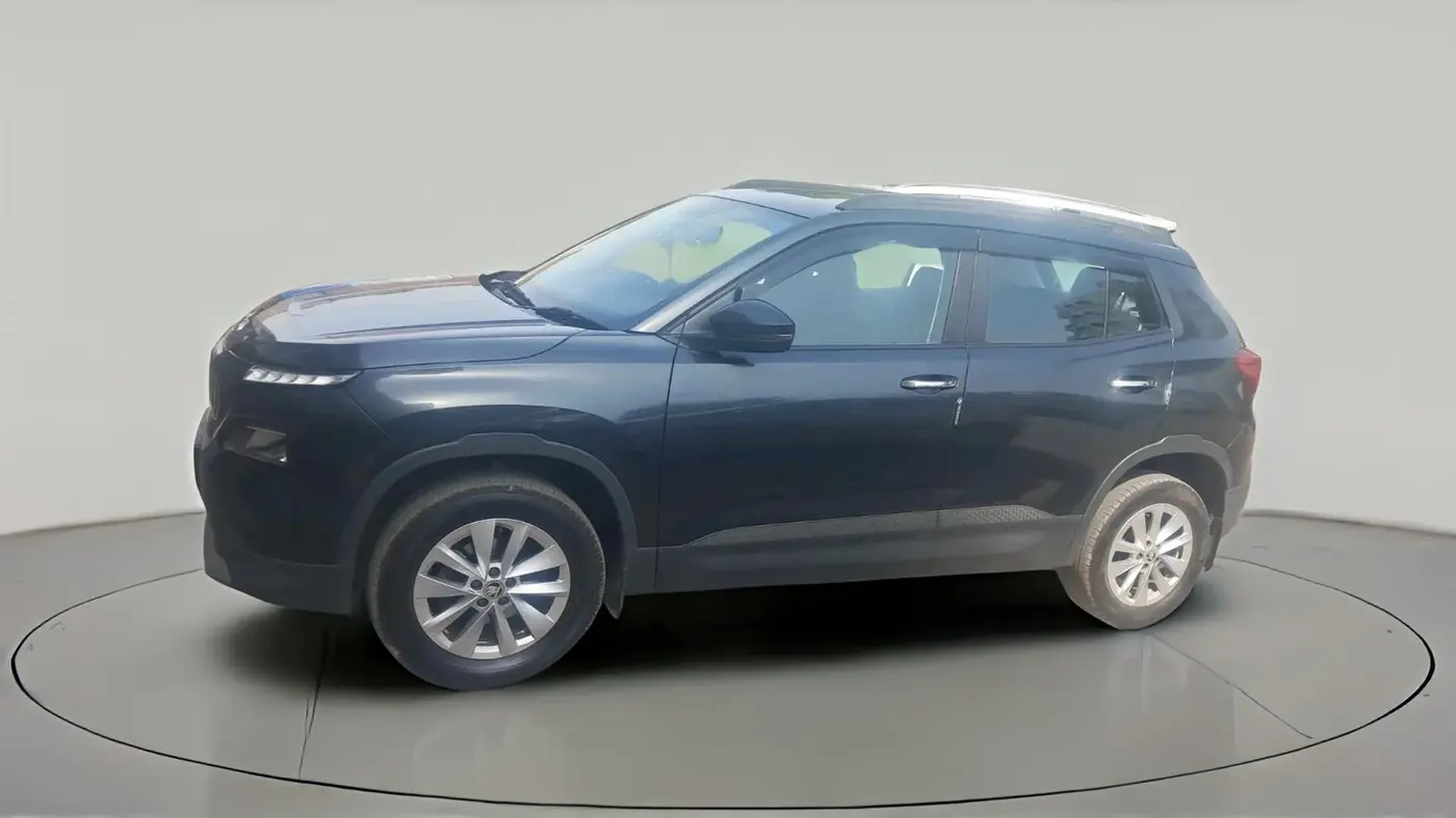 2025 Skoda Kylaq Signature Plus AT, Petrol, Automatic, 34,480 km, exterior