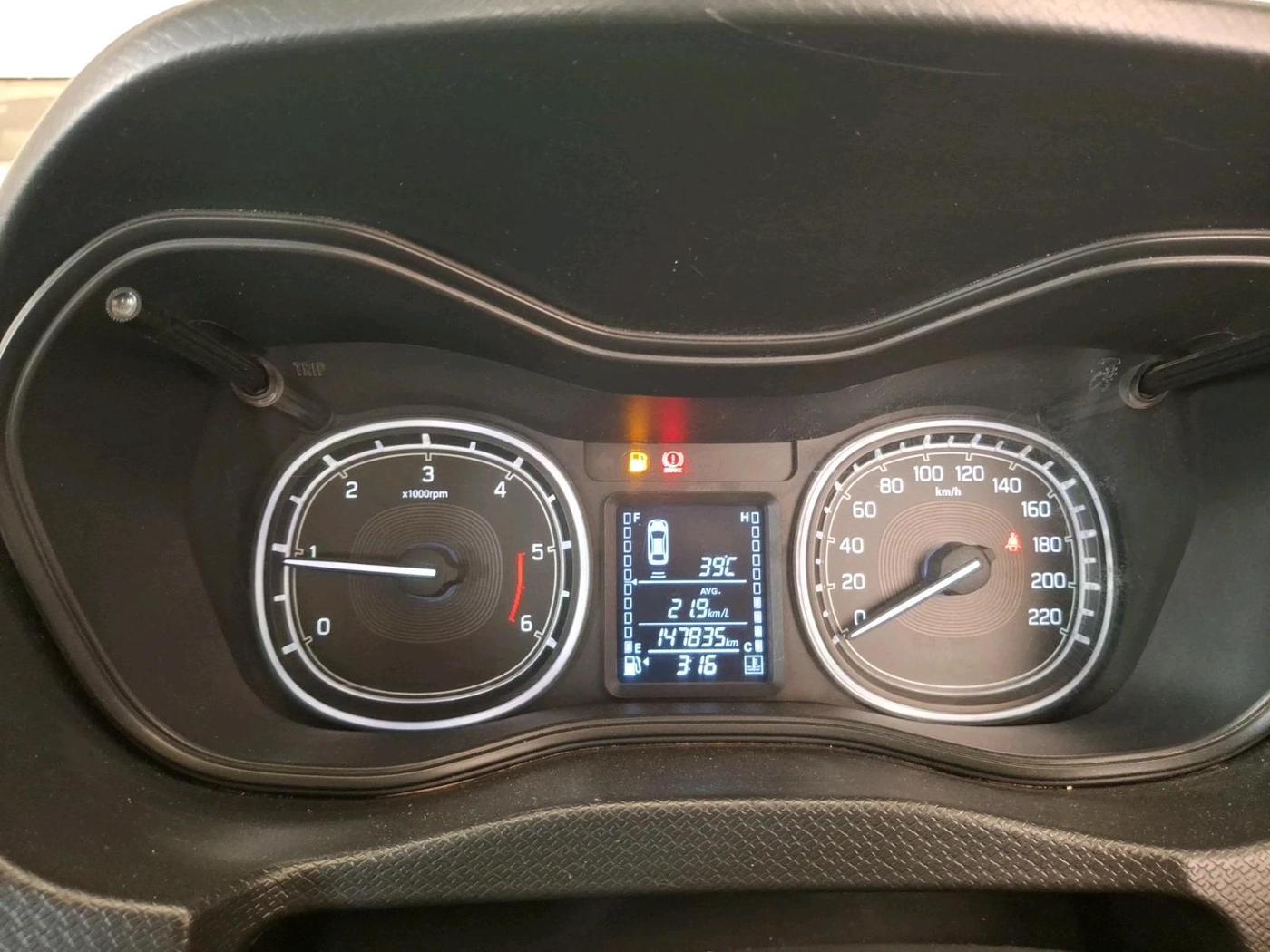 2016 Maruti Vitara Brezza ZDI PLUS, Diesel, Manual, 1,47,835 km, interior