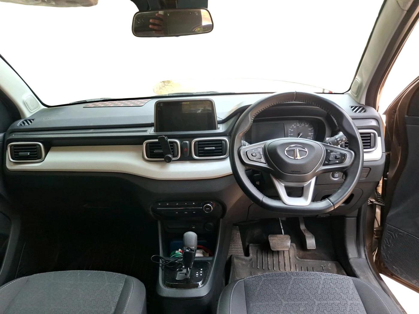 2023 Tata PUNCH CREATIVE  AMT, Petrol, Automatic, 32,869 km, interior