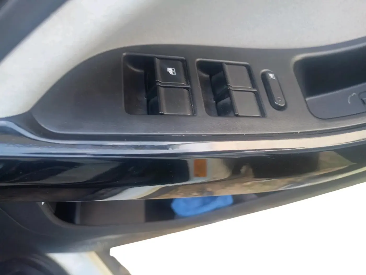 2024 Tata NEXON PURE SUNROOF 1.2 PETROL, Petrol, Manual, 13,850 km, interior