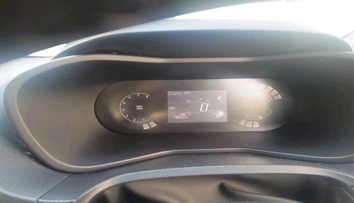 2024 Tata NEXON PURE SUNROOF 1.2 PETROL, Petrol, Manual, 13,850 km, interior