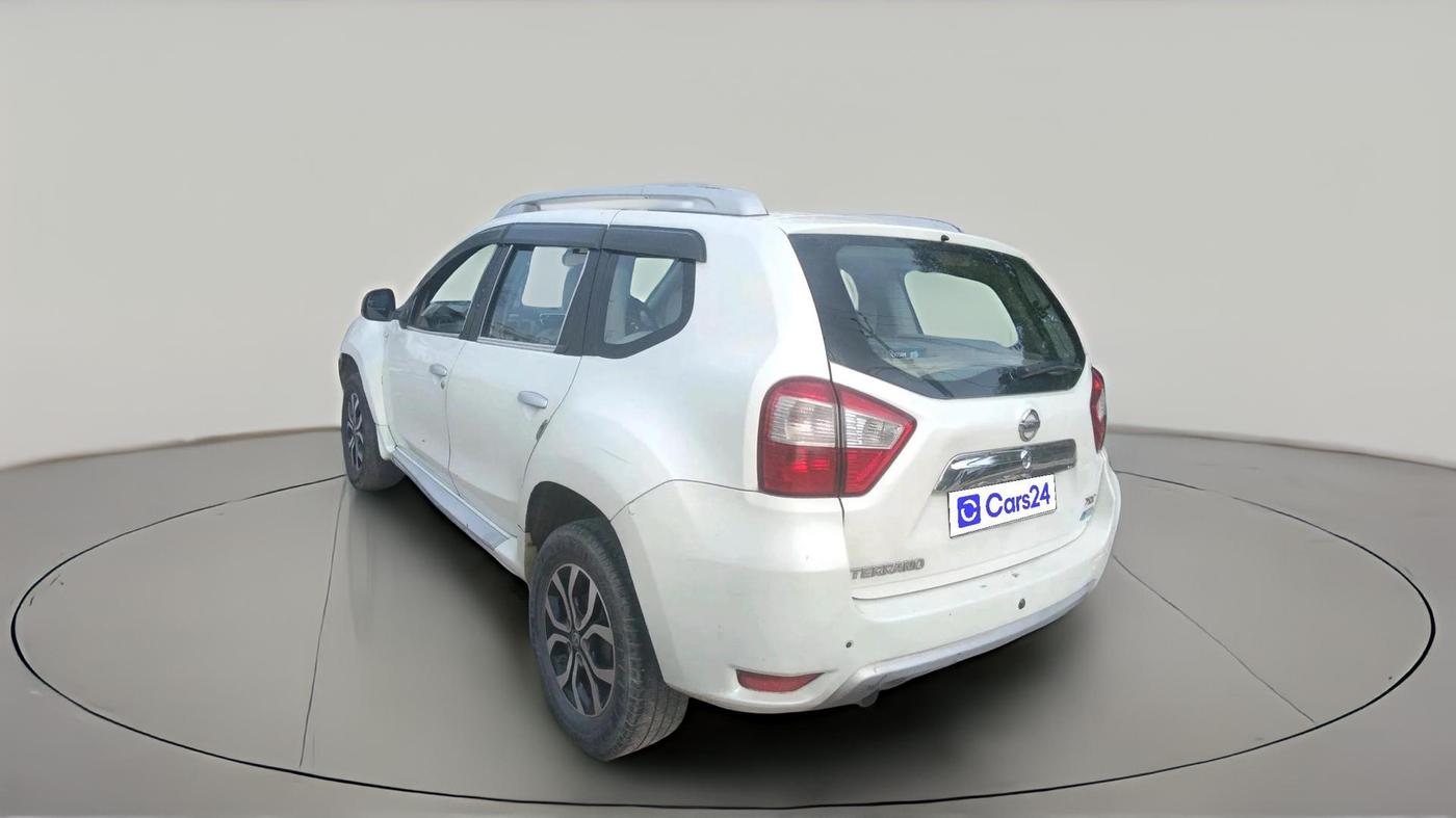 2013 Nissan Terrano XV D THP 110 PS, Diesel, Manual, 1,24,663 km, exterior
