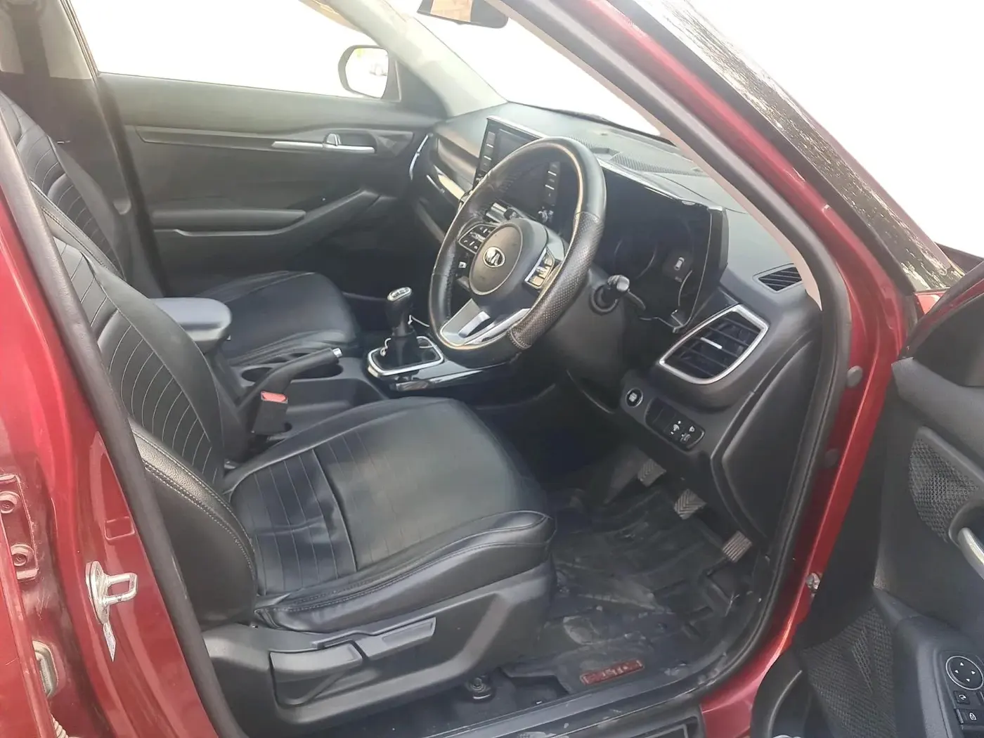 2020 KIA SELTOS HTK PLUS 1.5, Petrol, Manual, 38,500 km, interior