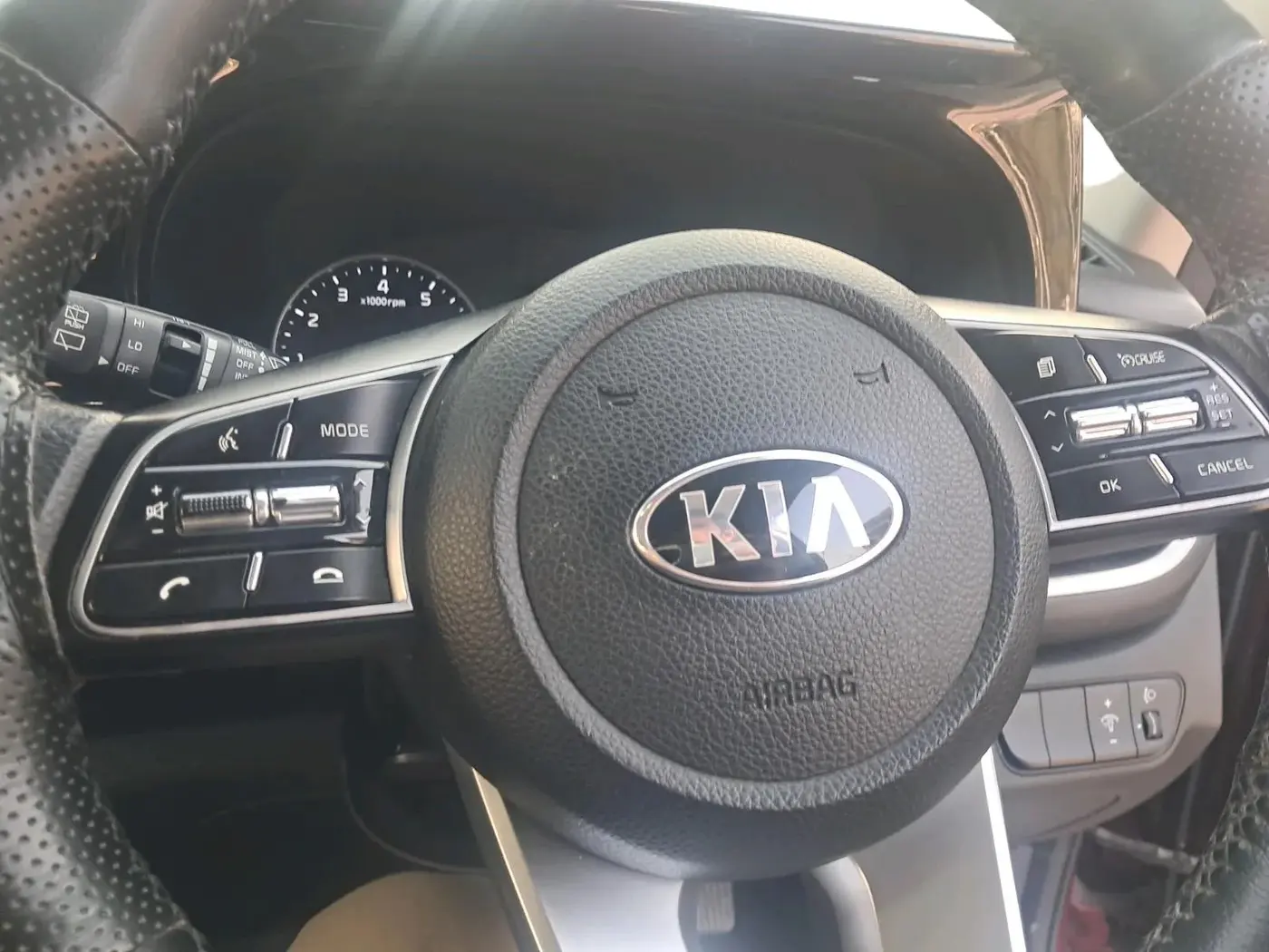 2020 KIA SELTOS HTK PLUS 1.5, Petrol, Manual, 38,500 km, interior