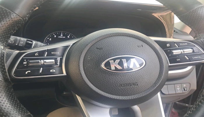 2020 KIA SELTOS HTK PLUS 1.5, Petrol, Manual, 38,100 km, interior