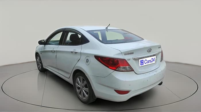 2011 Hyundai Verna FLUIDIC 1.6 CRDI EX, Diesel, Manual, 1,44,603 km, exterior