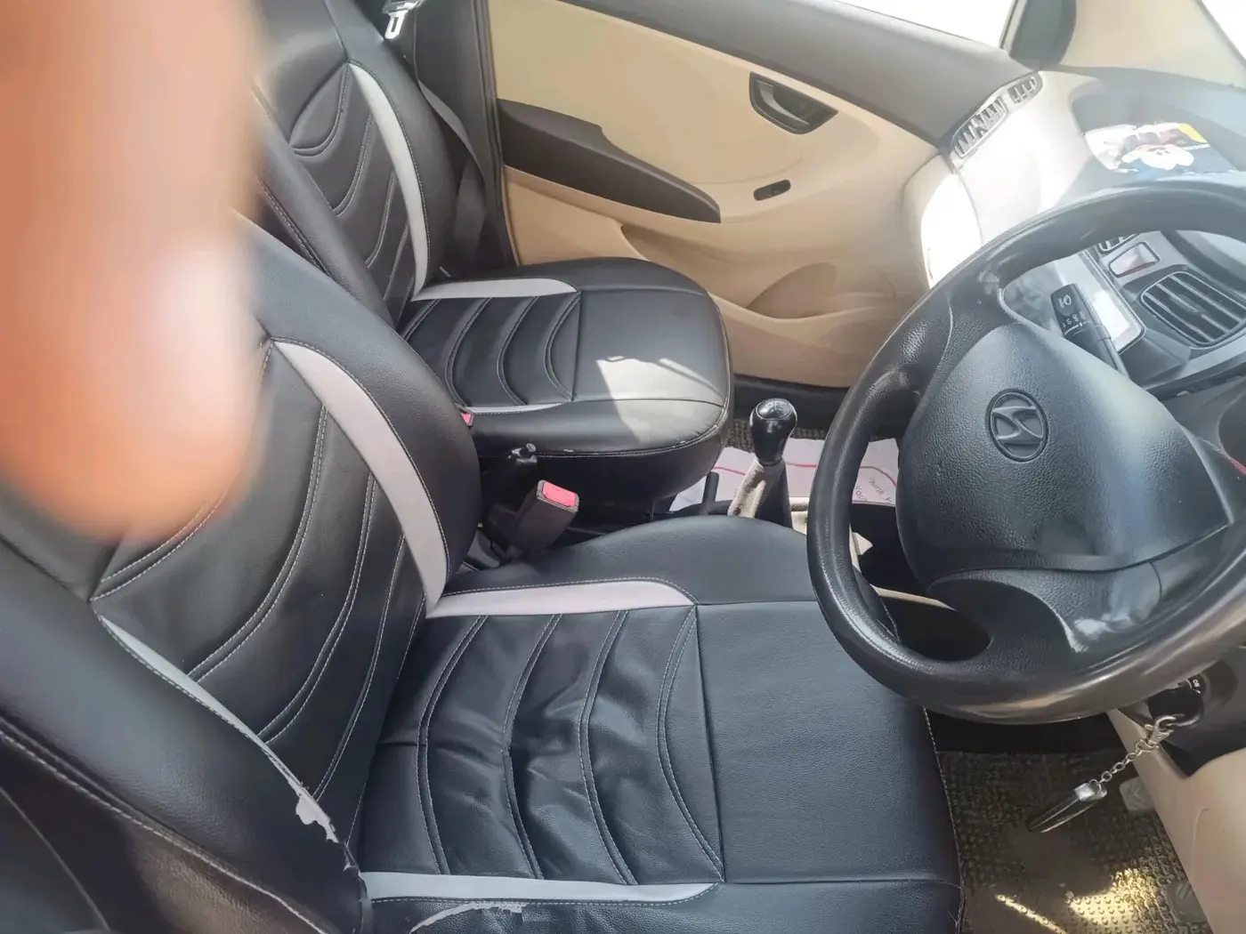 2014 Hyundai Eon ERA +, Petrol, Manual, 1,11,394 km, interior