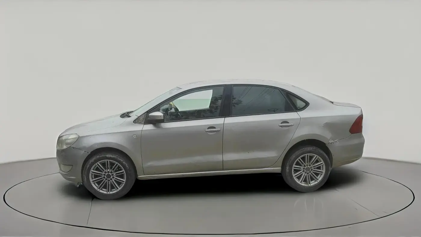 2014 Skoda Rapid ELEGANCE 1.6 TDI CR MT, Diesel, Manual, 1,02,038 km, exterior