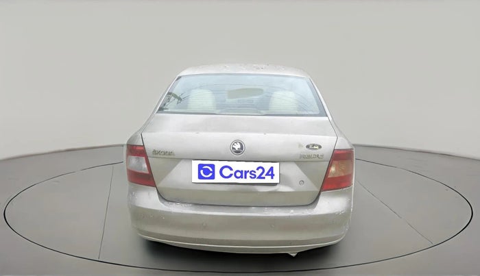 2014 Skoda Rapid ELEGANCE 1.6 TDI CR MT, Diesel, Manual, 1,02,038 km, exterior