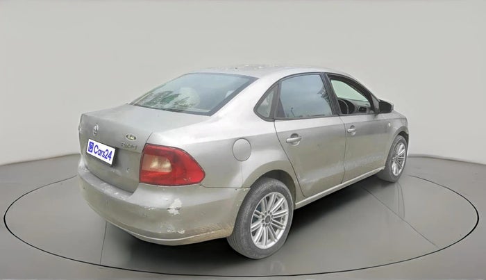 2014 Skoda Rapid ELEGANCE 1.6 TDI CR MT, Diesel, Manual, 1,02,038 km, exterior