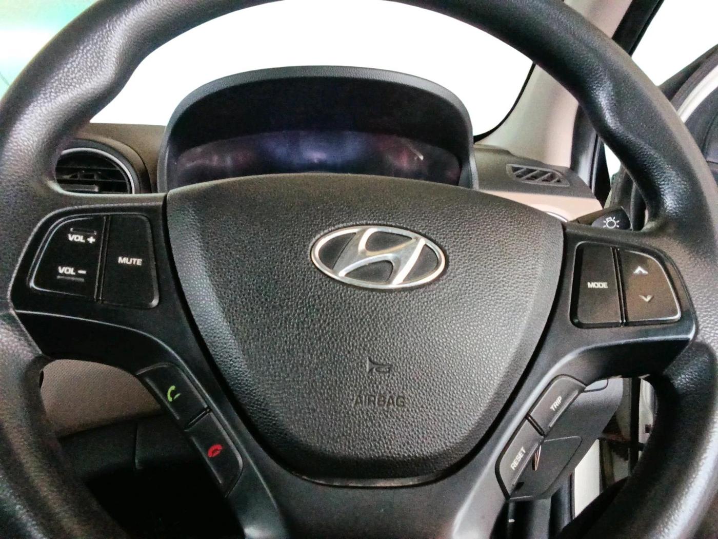 2018 Hyundai Xcent S 1.2, Petrol, Manual, 45,033 km, interior
