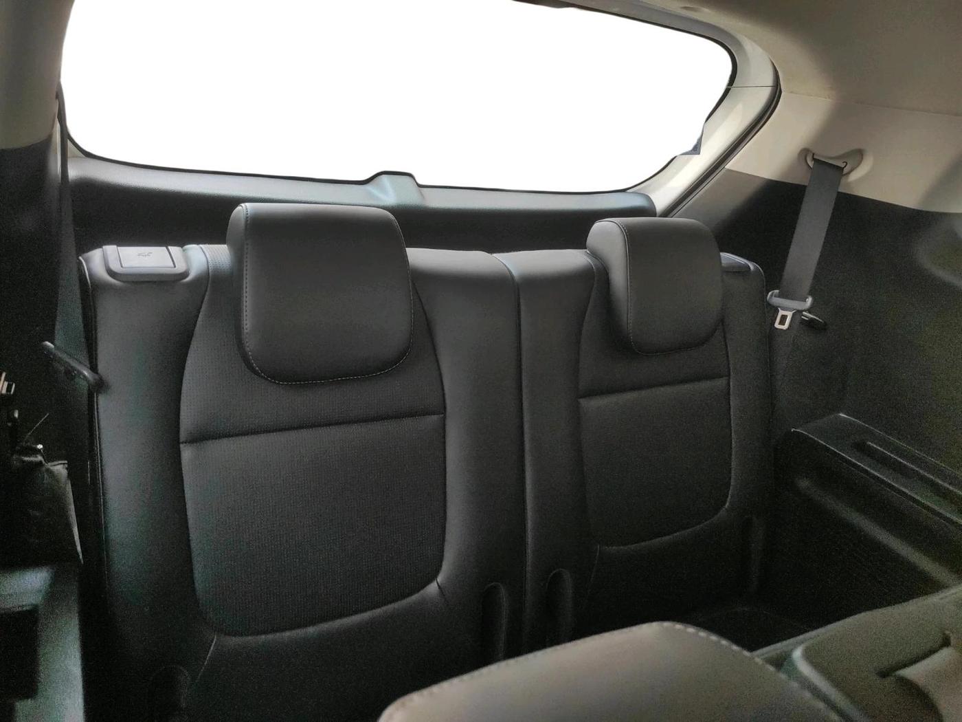2024 KIA CARENS Premium (O) 1.5 Petrol 7 STR, Petrol, Manual, 34,928 km, interior