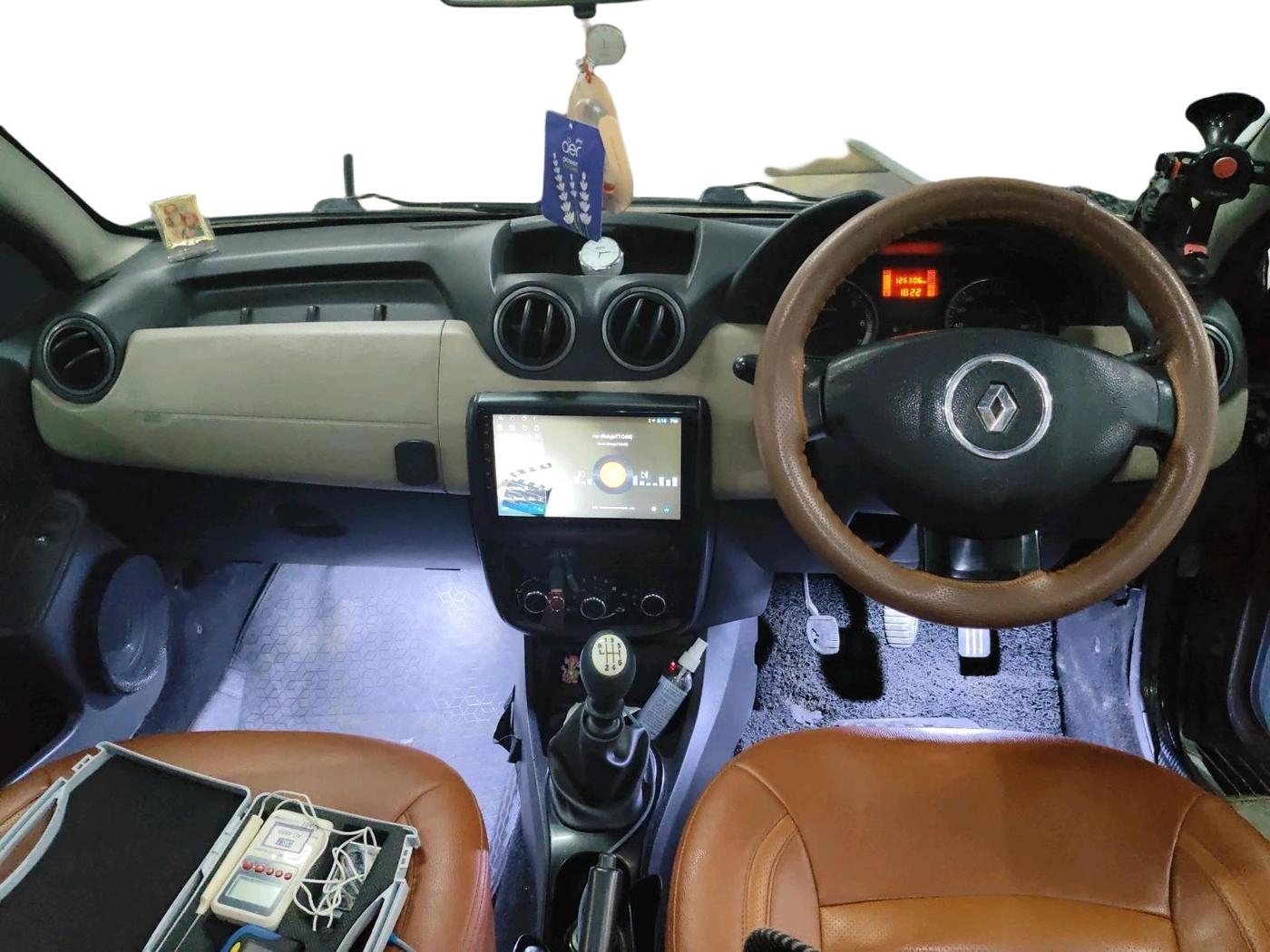 2012 Renault Duster 110 PS RXZ DIESEL, Diesel, Manual, 1,26,306 km, interior