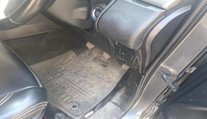 2018 Toyota Innova Crysta 2.4 VX 7 STR, Diesel, Manual, 1,86,467 km, interior