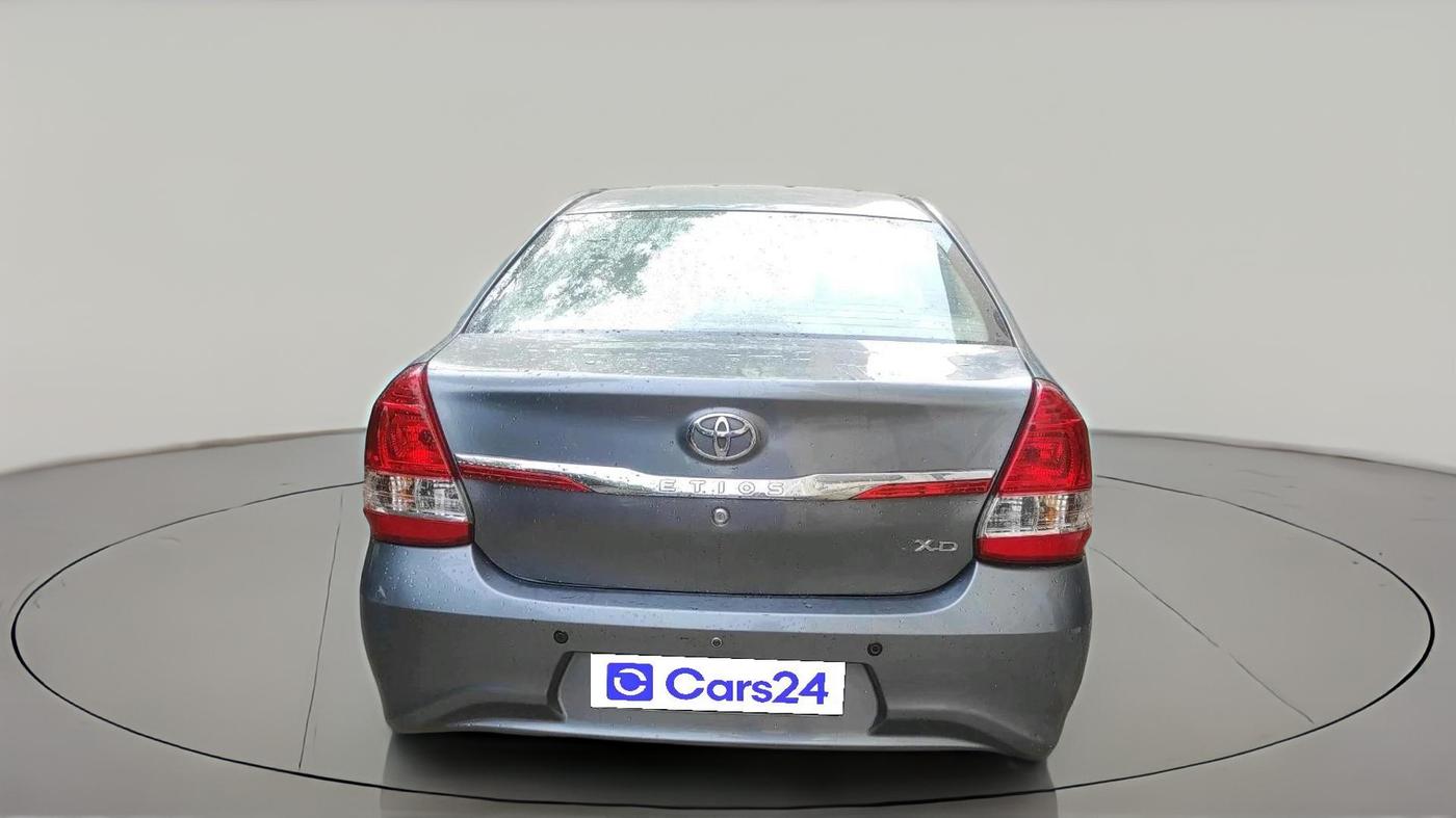 2017 Toyota Etios VXD PLATINUM, Diesel, Manual, 1,36,864 km, exterior