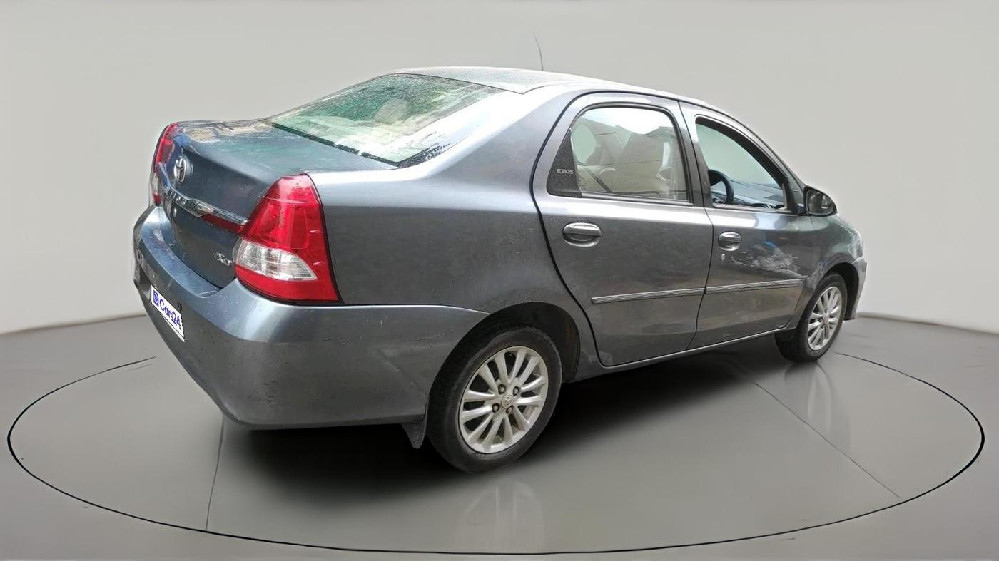 2017 Toyota Etios VXD PLATINUM, Diesel, Manual, 1,36,864 km, exterior
