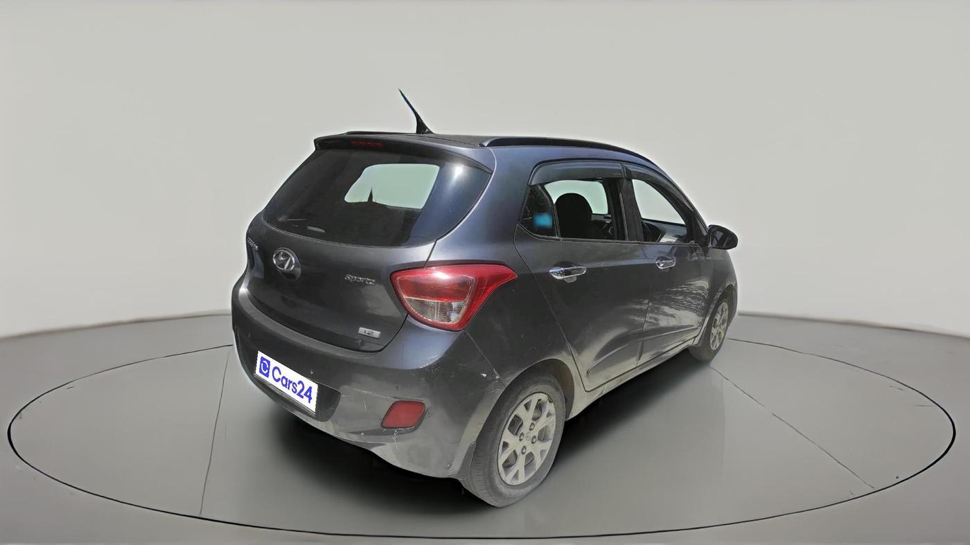 2016 Hyundai Grand i10 SPORTZ 1.2 KAPPA VTVT, CNG, Manual, 1,07,641 km, exterior