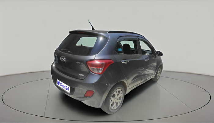 2016 Hyundai Grand i10 SPORTZ 1.2 KAPPA VTVT, CNG, Manual, 1,07,641 km, exterior