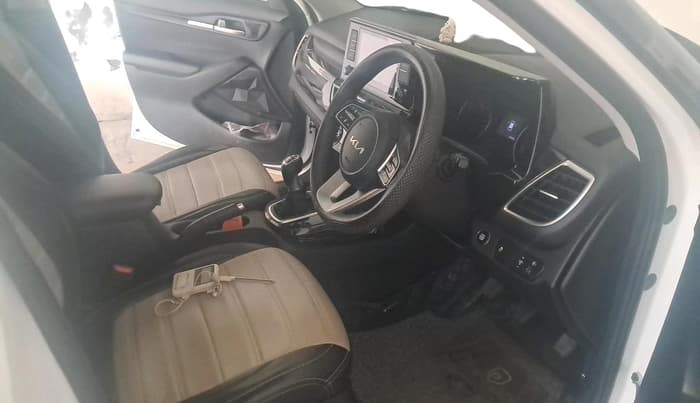2022 KIA SELTOS HTK PLUS 1.5, Petrol, Manual, 25,846 km, interior