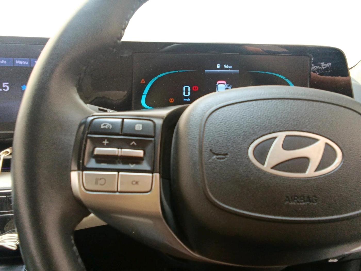 2024 Hyundai Verna SX 1.5 l MPI, Petrol, Manual, 31,543 km, interior