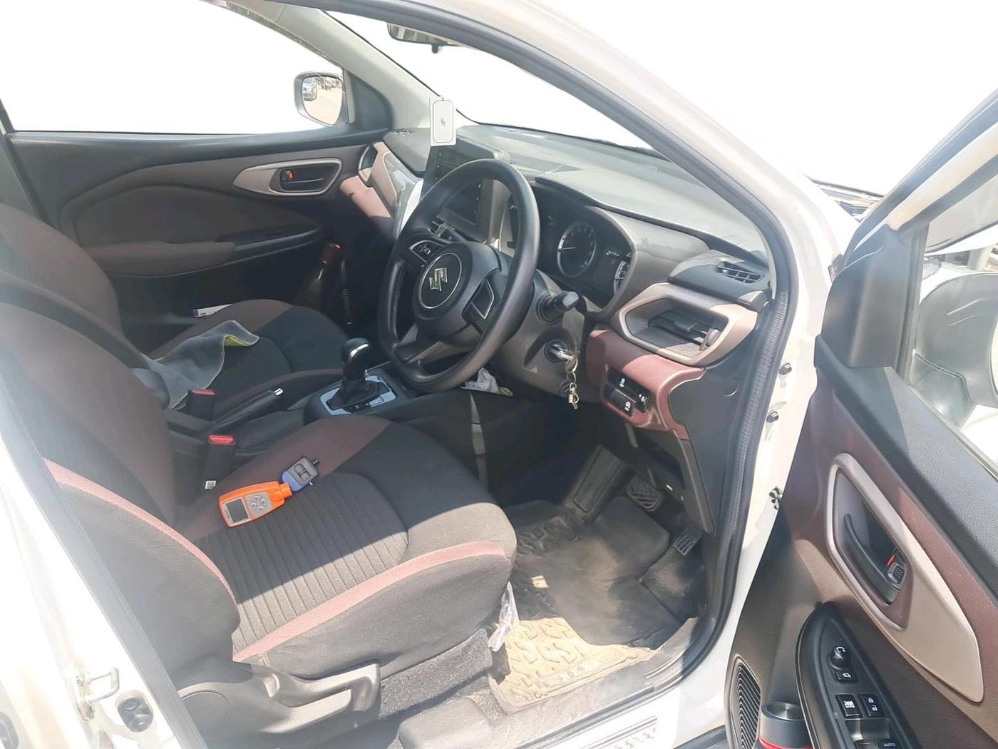 2025 Maruti FRONX DELTA PLUS 1.2L AGS, Petrol, Automatic, 15,457 km, interior