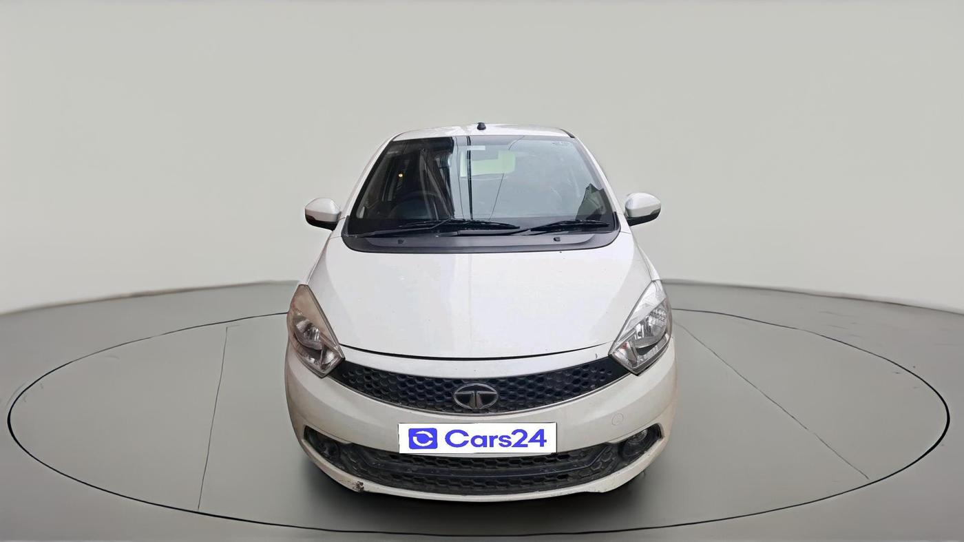 2017 Tata Tiago XZ PETROL, Petrol, Manual, 1,69,176 km, exterior