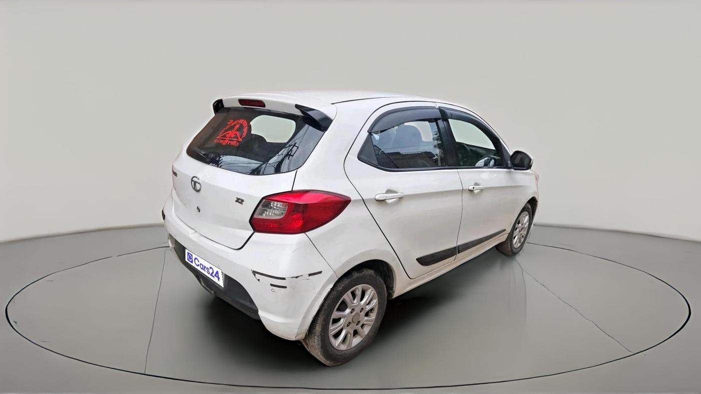 2017 Tata Tiago XZ PETROL, Petrol, Manual, 1,69,176 km, exterior