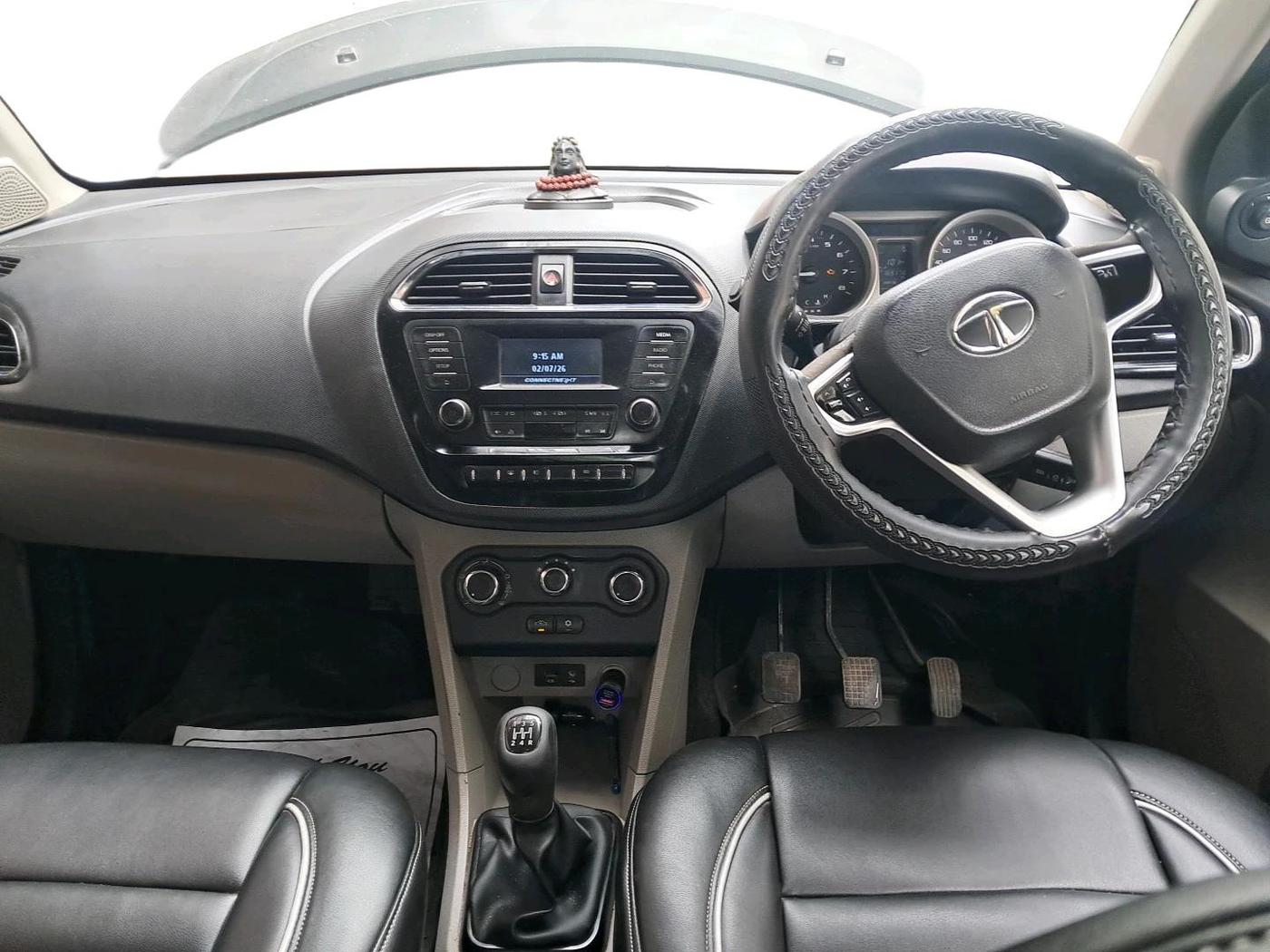 2017 Tata Tiago XZ PETROL, Petrol, Manual, 1,69,176 km, interior