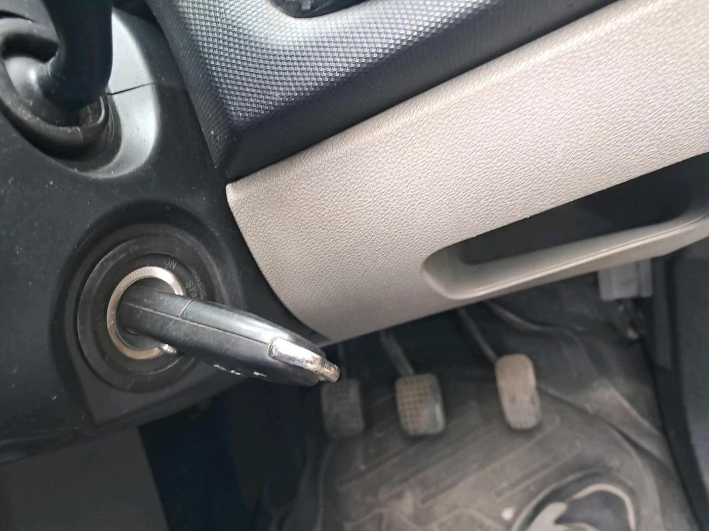 2017 Tata Tiago XZ PETROL, Petrol, Manual, 1,69,176 km, interior