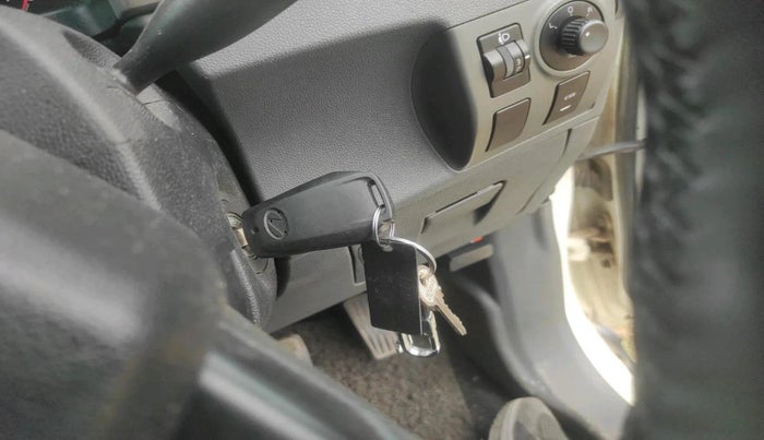 2019 Mahindra KUV 100 NXT K6+ P 6 STR, Petrol, Manual, 61,327 km, interior