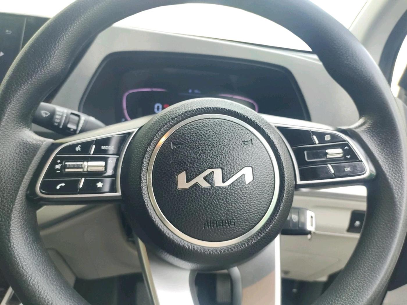 2022 KIA CARENS PRESTIGE 1.4 PETROL 7 STR, Petrol, Manual, 1,21,537 km, interior