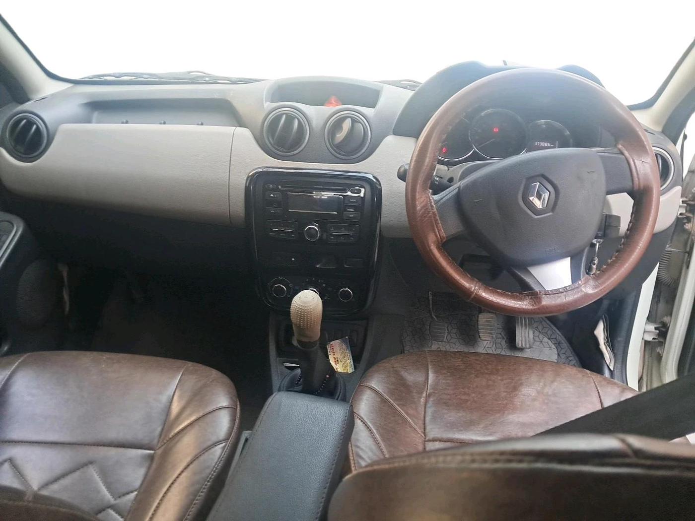 2015 Renault Duster 85 PS RXL DIESEL, Diesel, Manual, 1,73,886 km, interior