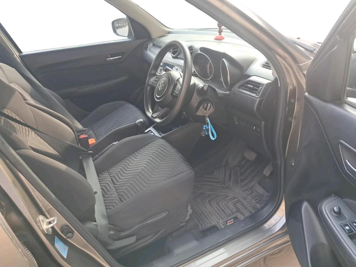 2023 Maruti Swift VXI AMT, Petrol, Automatic, 26,975 km, interior