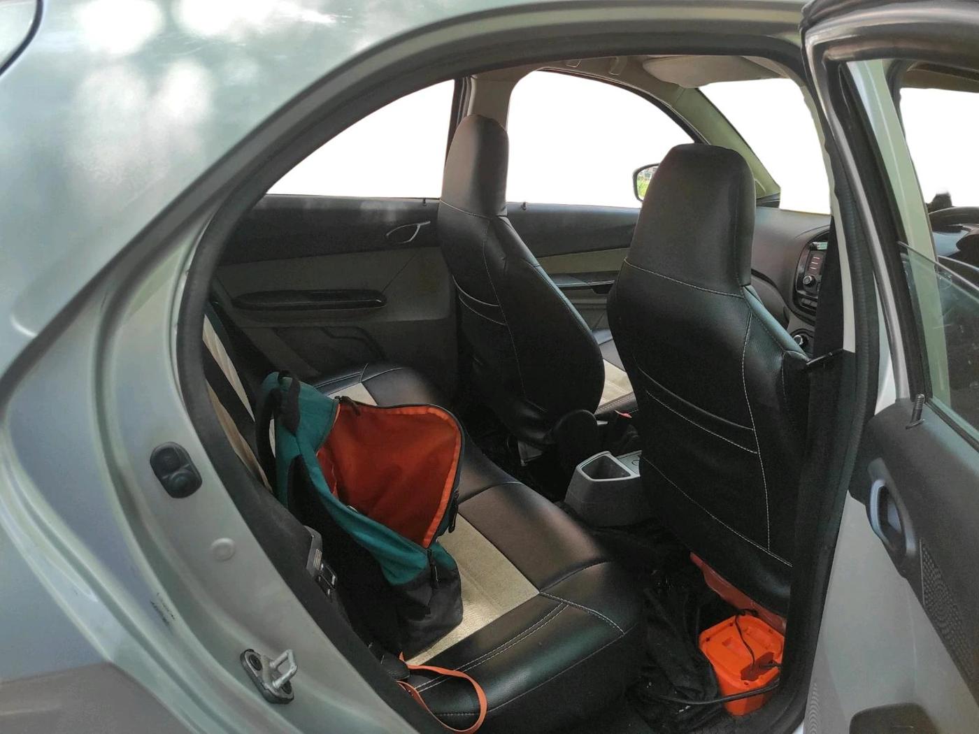 2018 Tata Tiago XT PETROL, Petrol, Manual, 1,32,414 km, interior