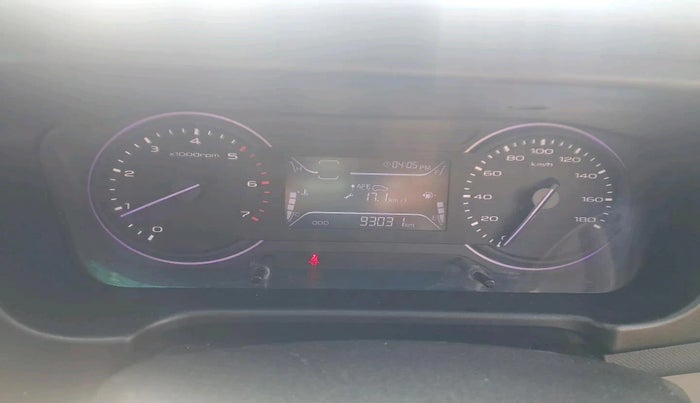 2018 Mahindra MARAZZO M2 7STR, Diesel, Manual, 93,031 km, interior