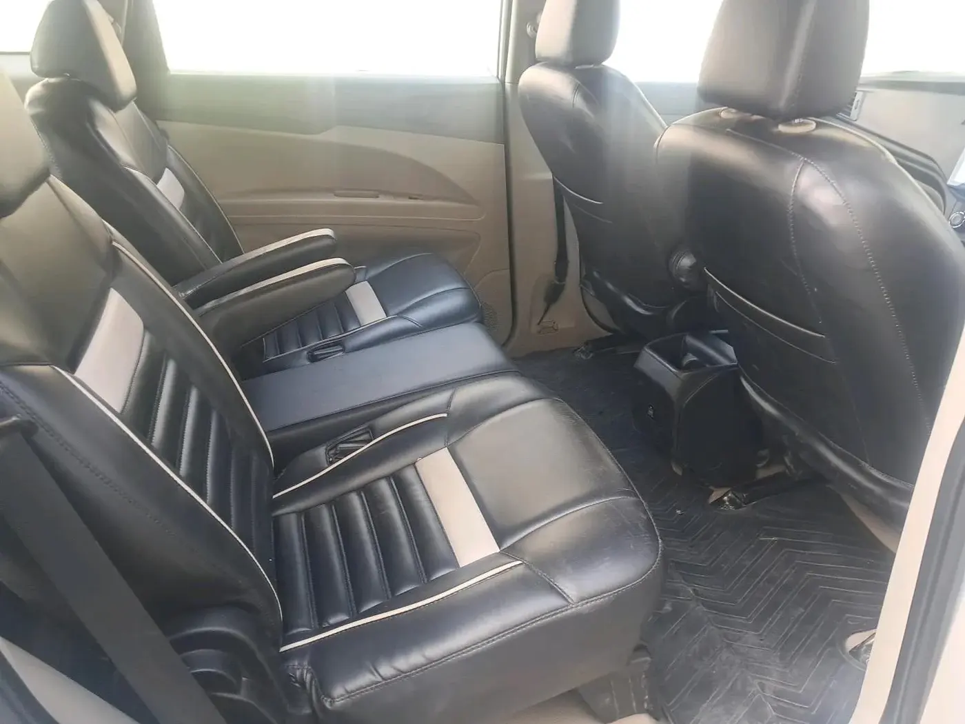 2018 Mahindra MARAZZO M2 7STR, Diesel, Manual, 93,031 km, interior