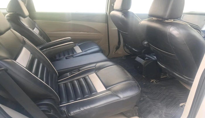 2018 Mahindra MARAZZO M2 7STR, Diesel, Manual, 93,031 km, interior