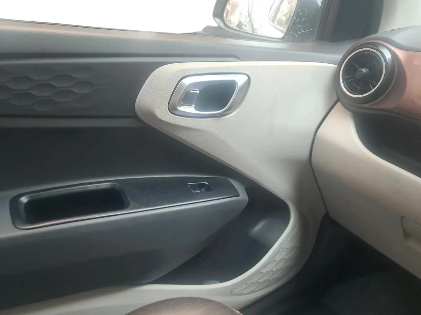 2020 Hyundai AURA SX 1.2 (O), Petrol, Manual, 39,775 km, interior
