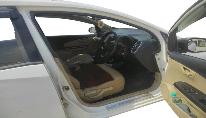 2014 Honda Mobilio 1.5L I-DTEC V, Diesel, Manual, 1,28,533 km, interior