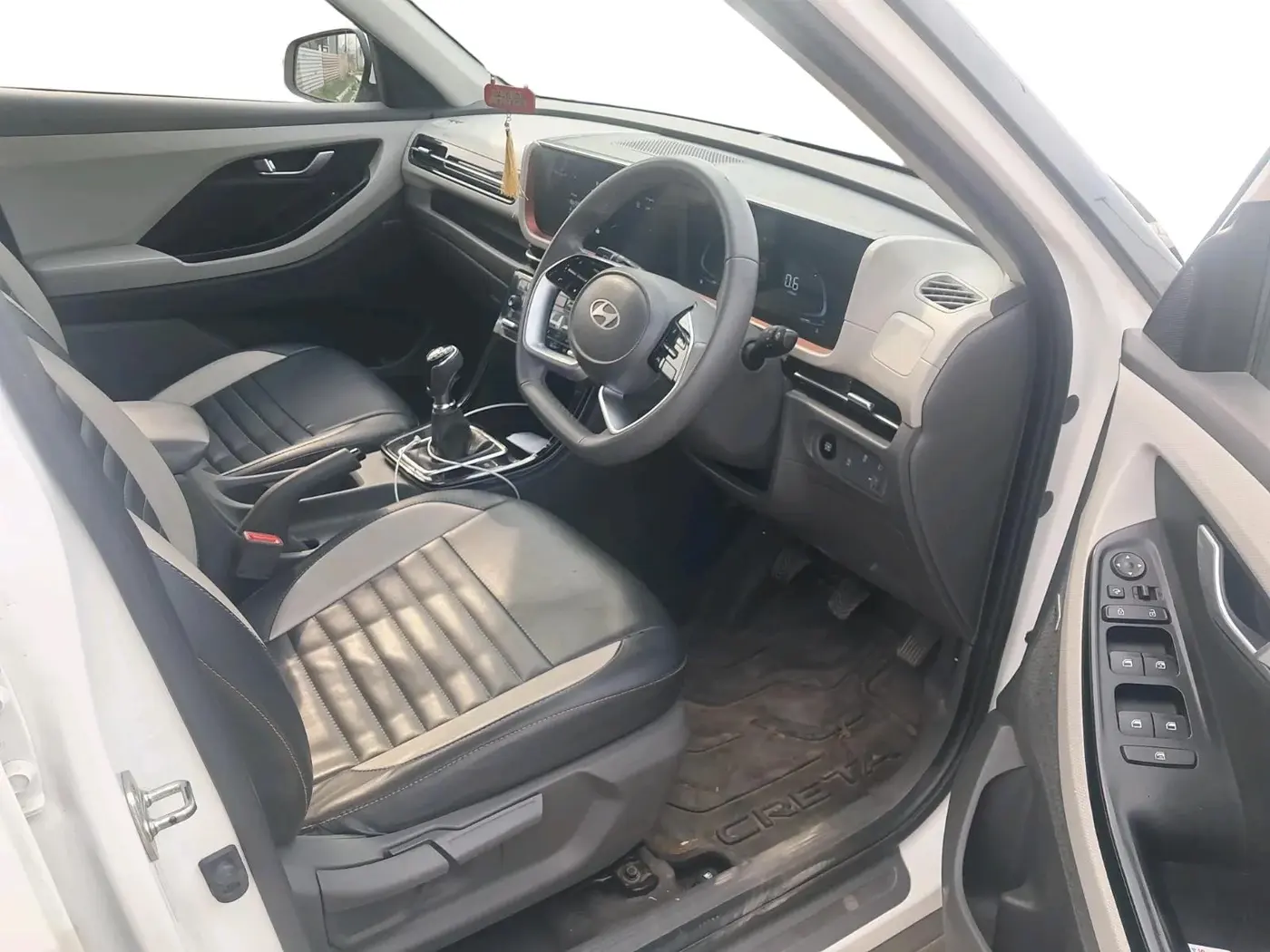 2024 Hyundai Creta SX TECH 1.5 PETROL, Petrol, Manual, 18,994 km, interior